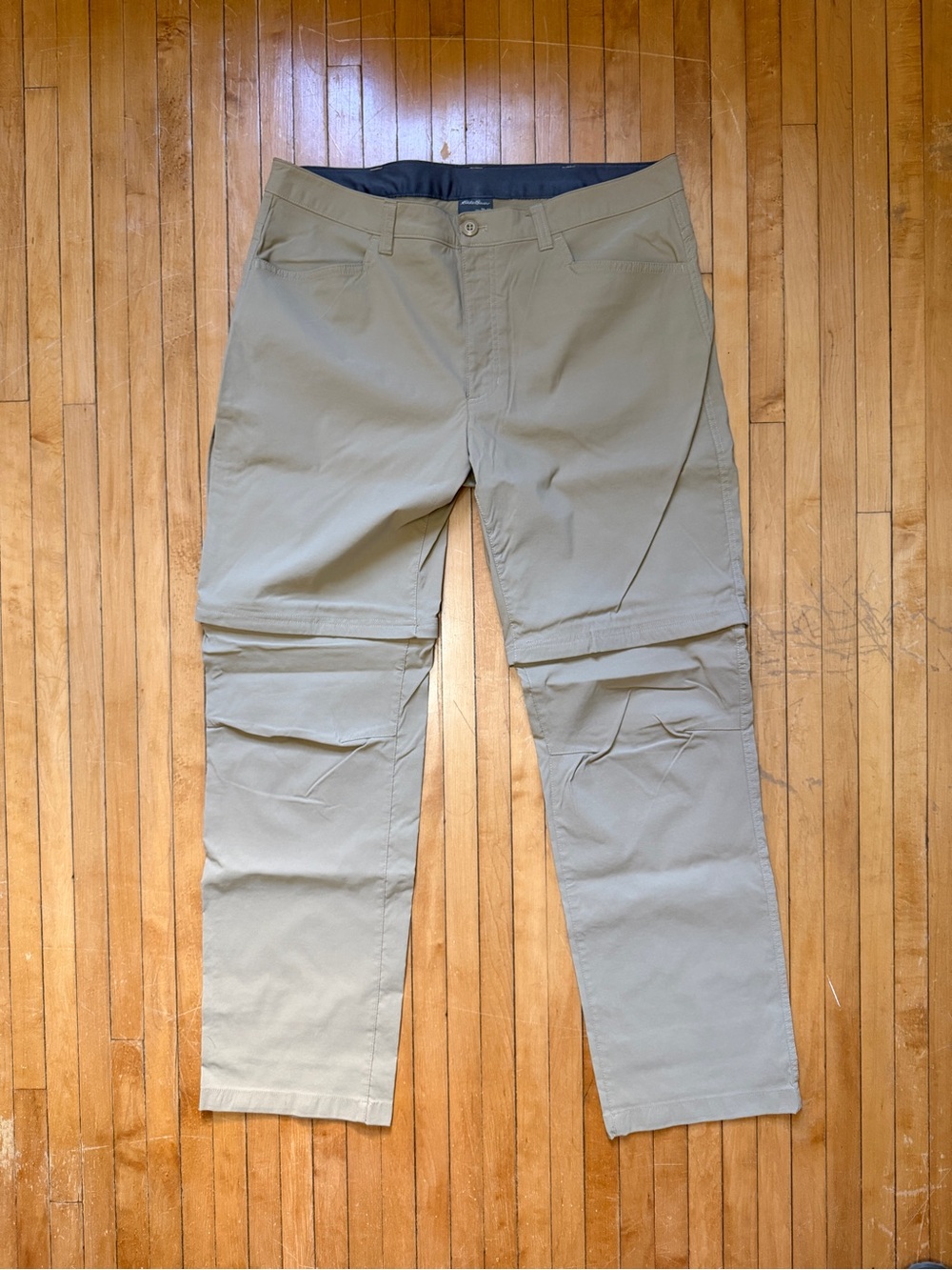 NWOT Eddie Bauer Convertible Tech Khaki Cargo Pants Lightweight Mens Sz. 38x32